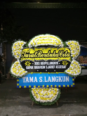 Papan Bunga Duka di Sendangguwo